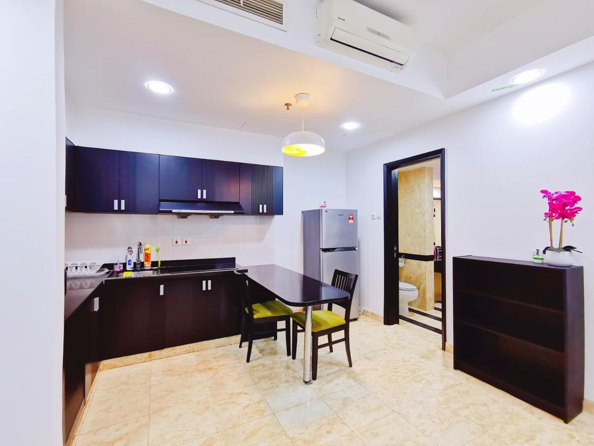 【Amazing】Pool View 2Br Suite @ Pulai Springs Resort スクダイ エクステリア 写真
